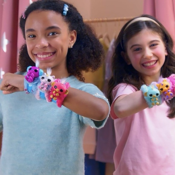 Fingerlings PINKIES Surprise Collectible Pet Plus Bonus Mini Bestie-Lot of 2-NEW - Picture 6 of 8